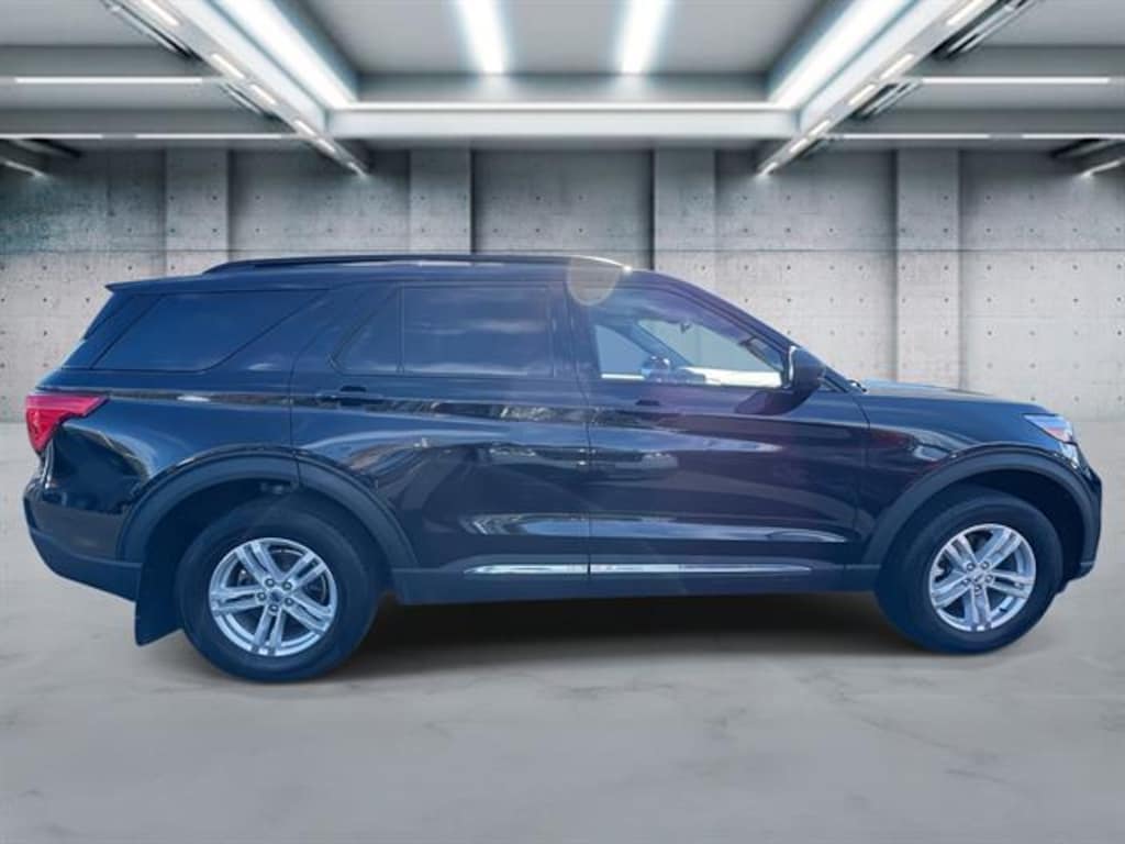 Used 2022 Ford Explorer XLT Sport Utility