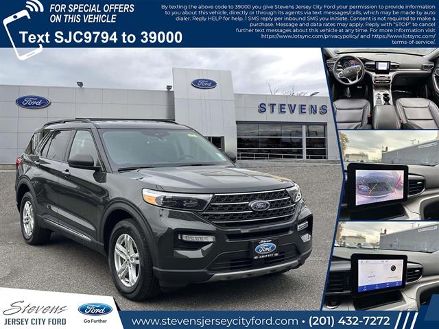 2022 Ford Explorer XLT's photo