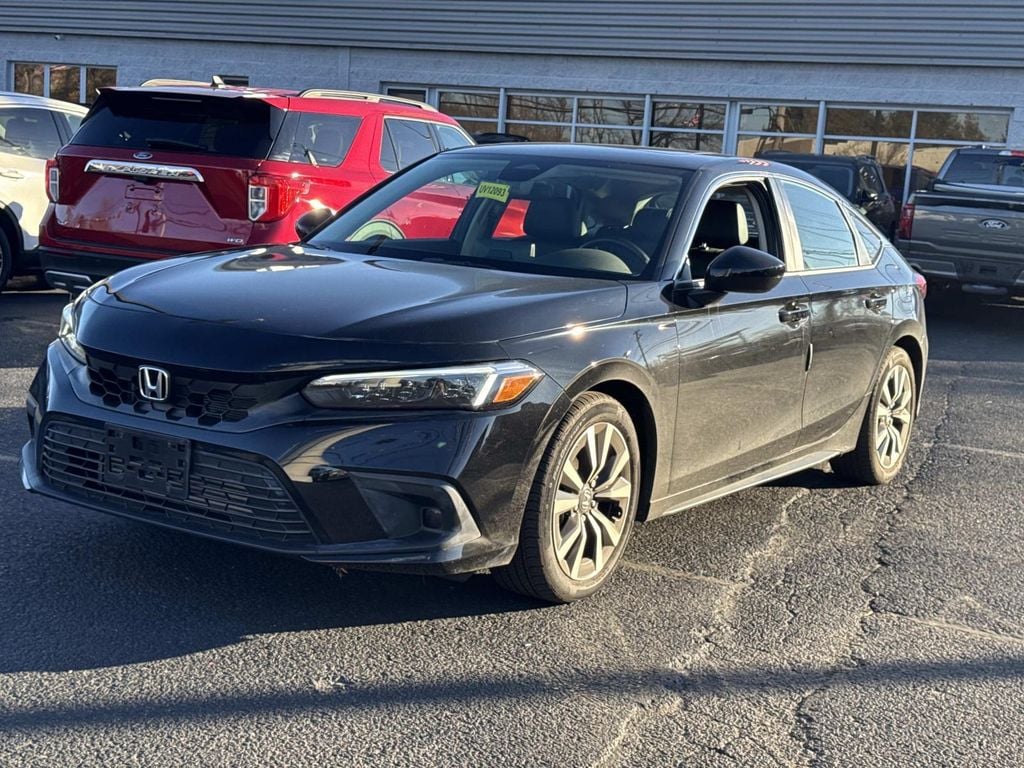 2024 Honda Civic Hatchback EX-L's photo