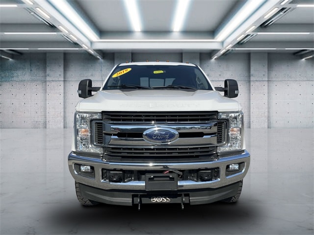 Used 2019 Ford F-250 Super Duty XLT with VIN 1FT7W2B66KED58901 for sale in Patchogue, NY