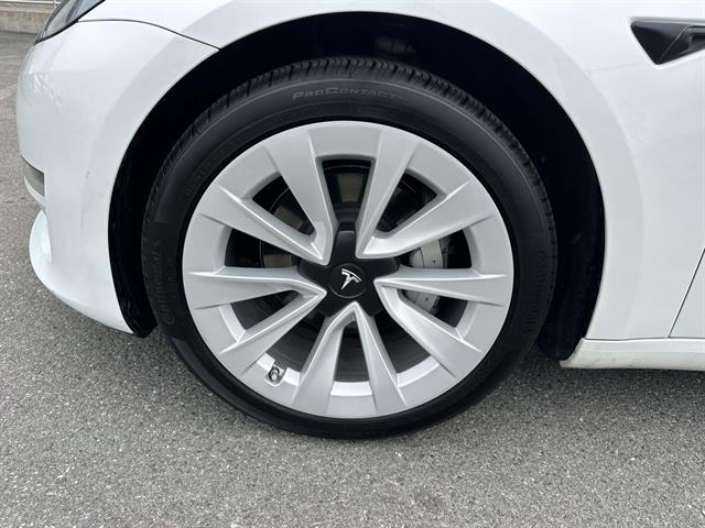 2023 Tesla Model 3 photo 4