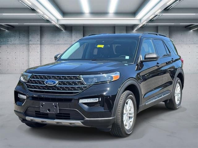2022 Ford Explorer XLT's photo