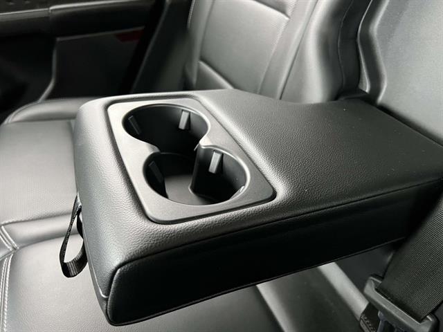 2020 Ford Escape SEL photo 3