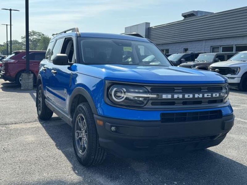 Used 2022 Ford Bronco Sport Big Bend with VIN 3FMCR9B62NRD45686 for sale in Patchogue, NY