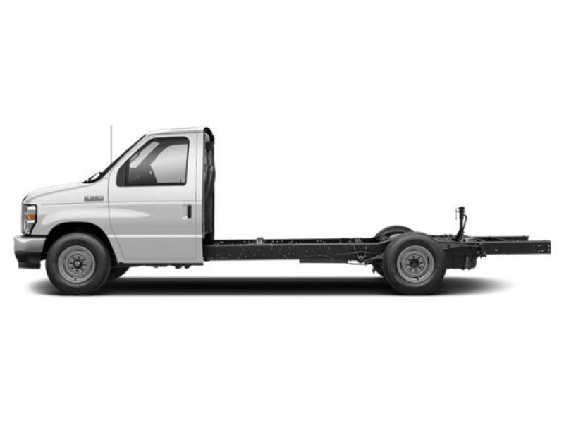 2025 Ford E-350 photo 2