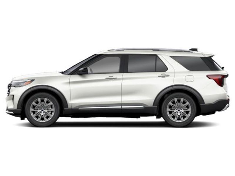 2025 Ford Explorer ST-Line photo 2