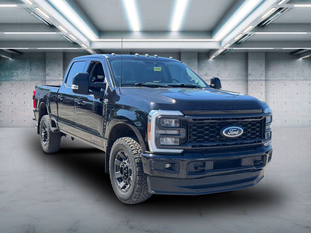 2023 Ford F-250 Lariat photo 2