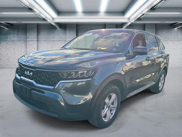2022 Kia Sorento LX's photo