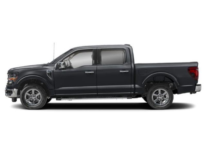 2025 Ford F-150 XLT photo 2