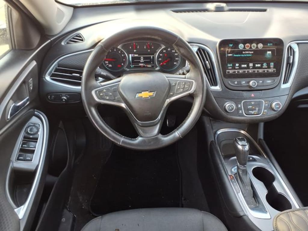 Used 2018 Chevrolet Malibu LT Sedan