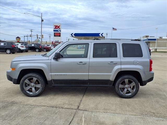 2016 Jeep Patriot Sport photo 2
