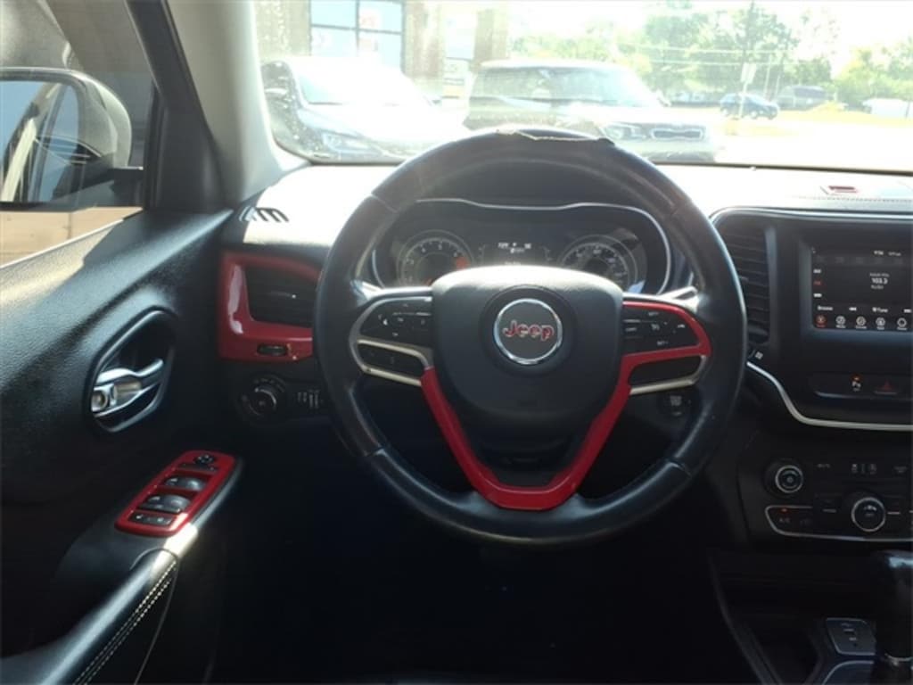 Used 2019 Jeep Cherokee Latitude Plus SUV