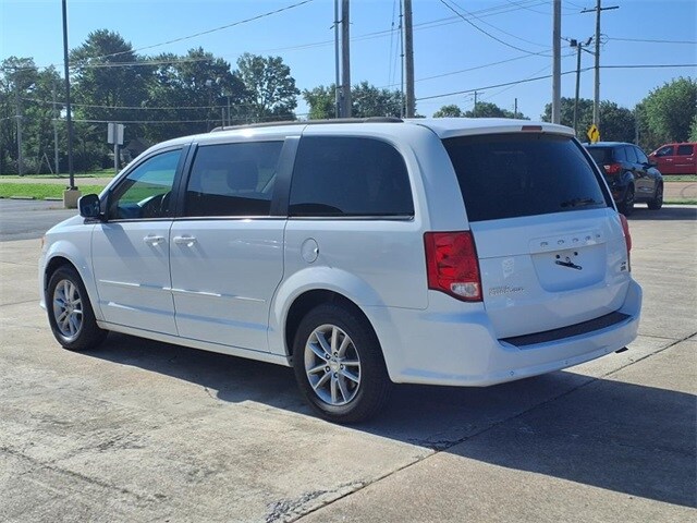 2016 Dodge Grand Caravan SXT photo 3