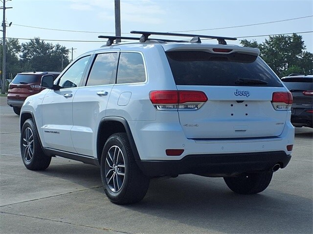 2017 Jeep Grand Cherokee Limited photo 3