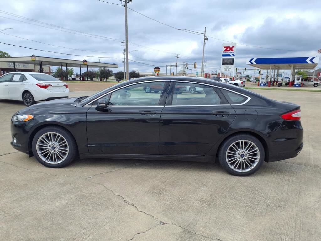 Used 2015 Ford Fusion SE Sedan