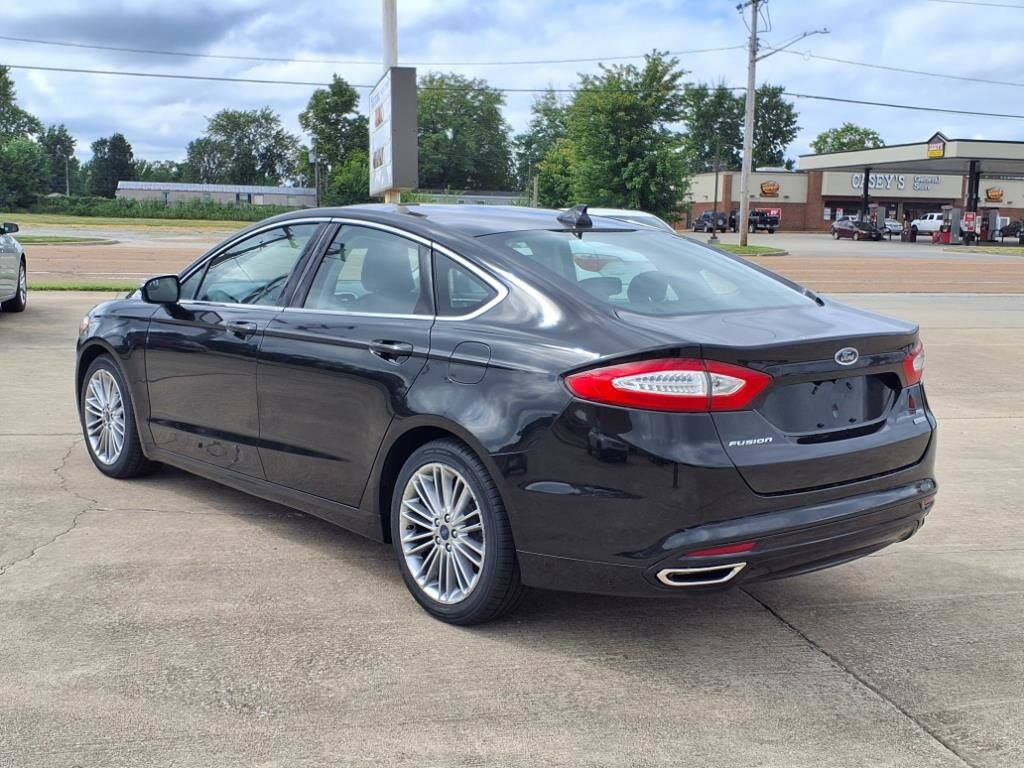 Used 2015 Ford Fusion SE Sedan