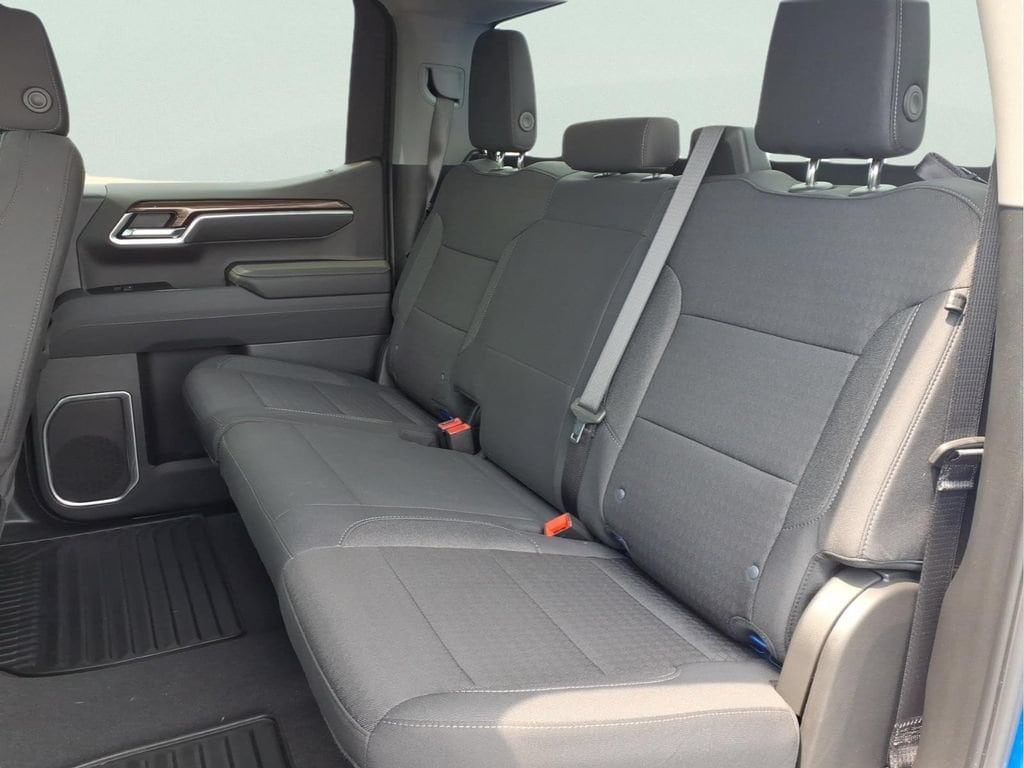 2025 Chevrolet Silverado 1500 LT - Photo 20