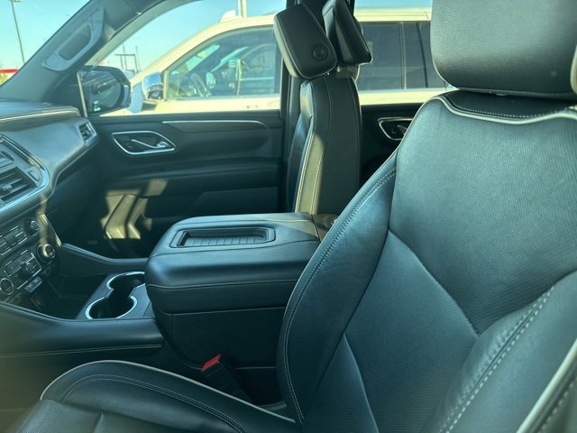 2021 Chevrolet Suburban Premier photo 3