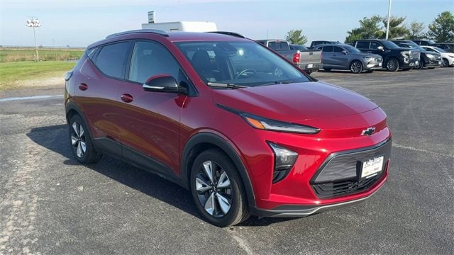 Used 2023 Chevrolet Bolt EUV LT with VIN 1G1FY6S05P4119631 for sale in Litchfield, IL
