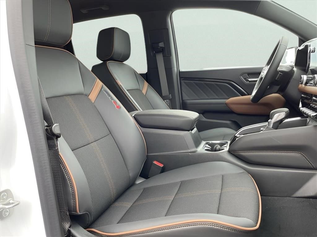 2024 GMC Canyon AT4 - Photo 27