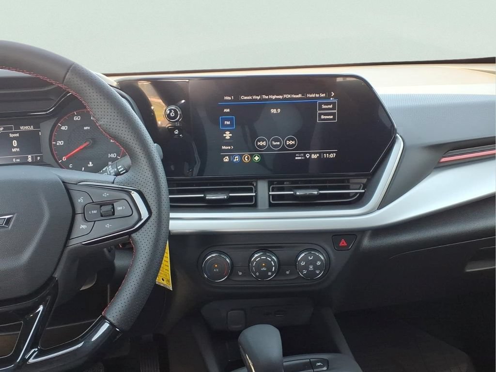 2026 Chevrolet Trax RS - Photo 6
