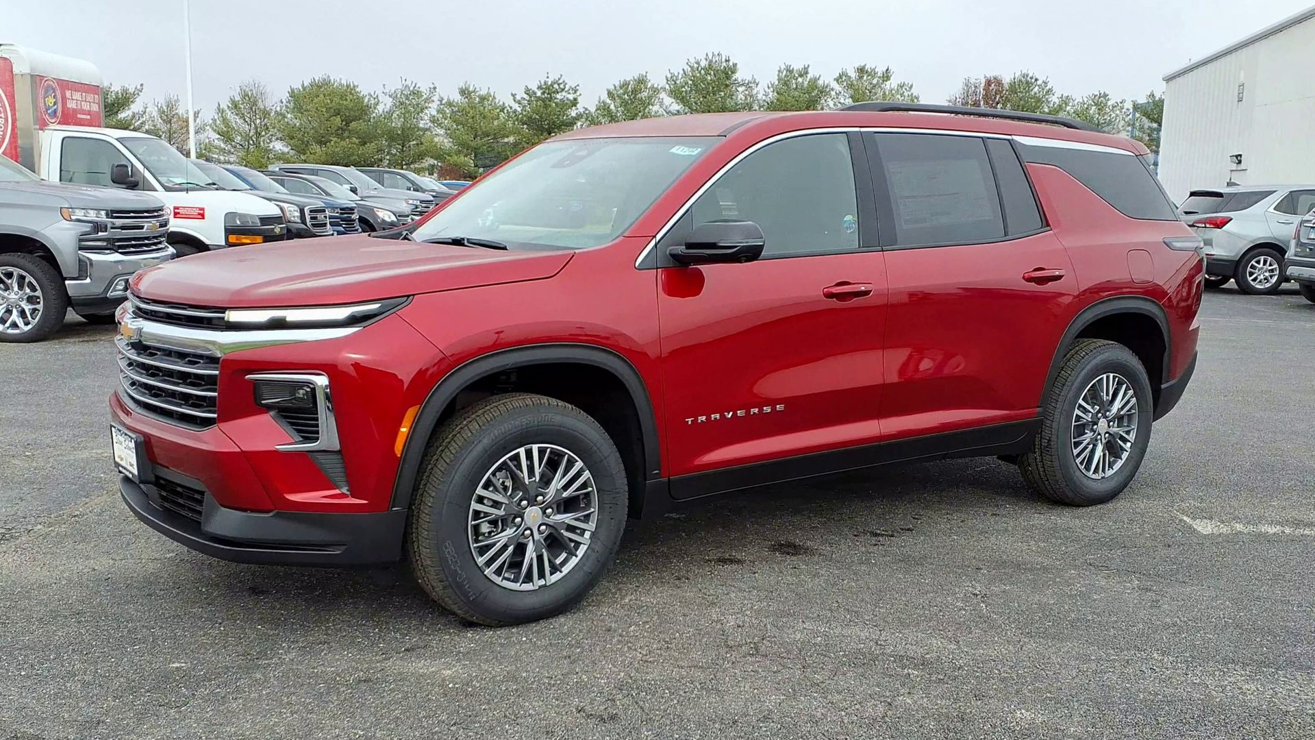 2026 Chevrolet Traverse photo 4