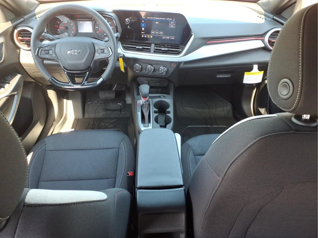 2026 Chevrolet Trax RS - Photo 7