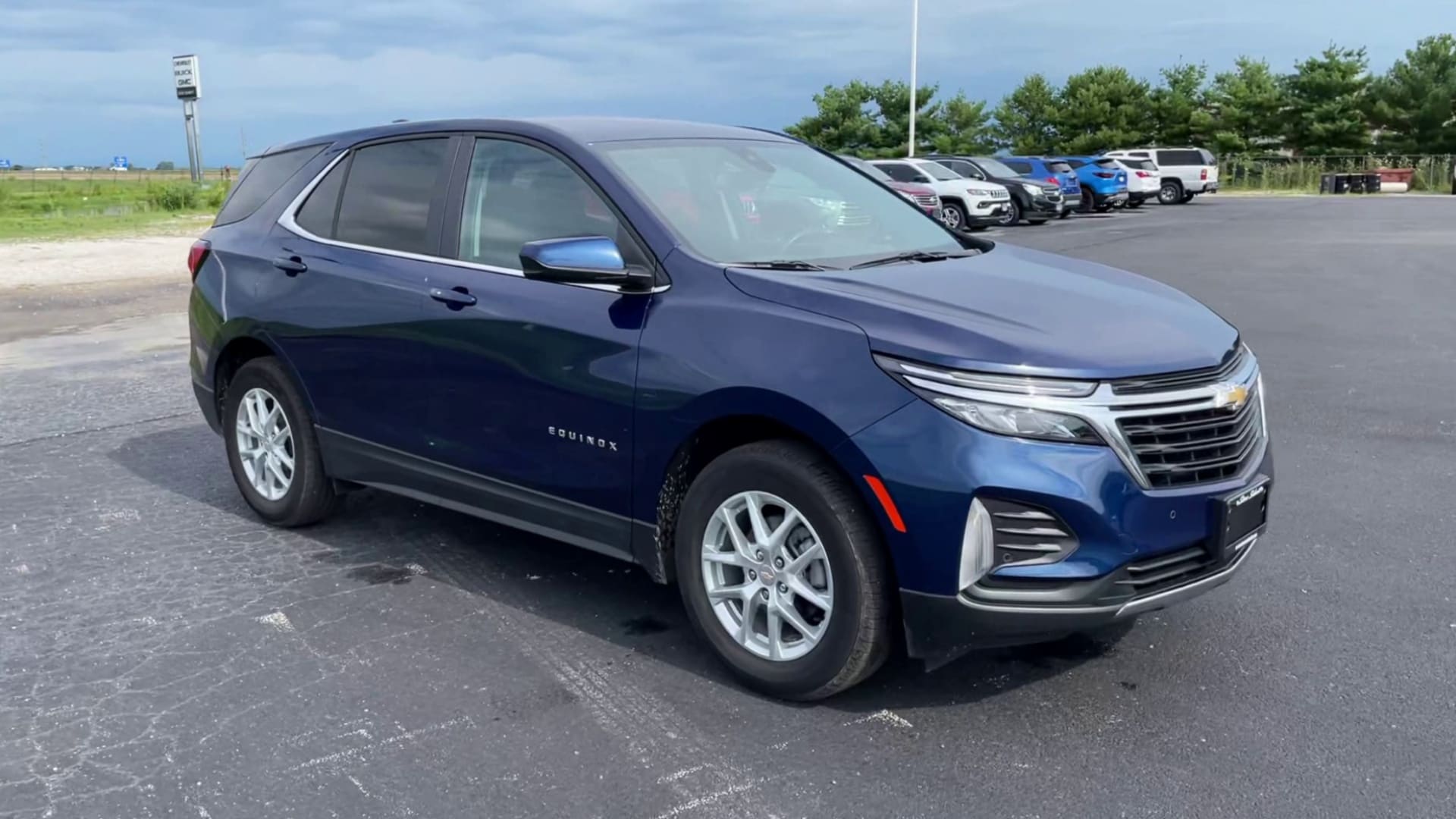 Used 2022 Chevrolet Equinox LT with VIN 3GNAXKEVXNL269172 for sale in Litchfield, IL