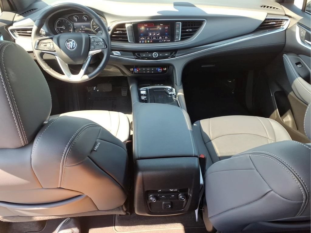 2023 Buick Enclave Essence - Photo 7