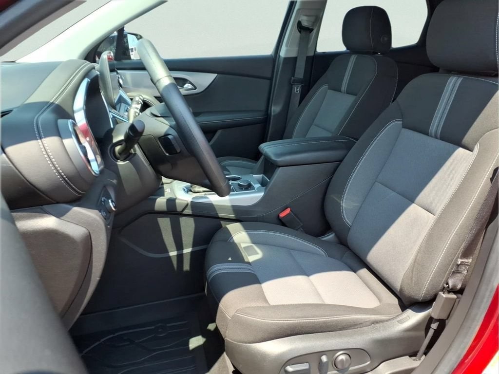 2024 Chevrolet Blazer 2LT - Photo 17