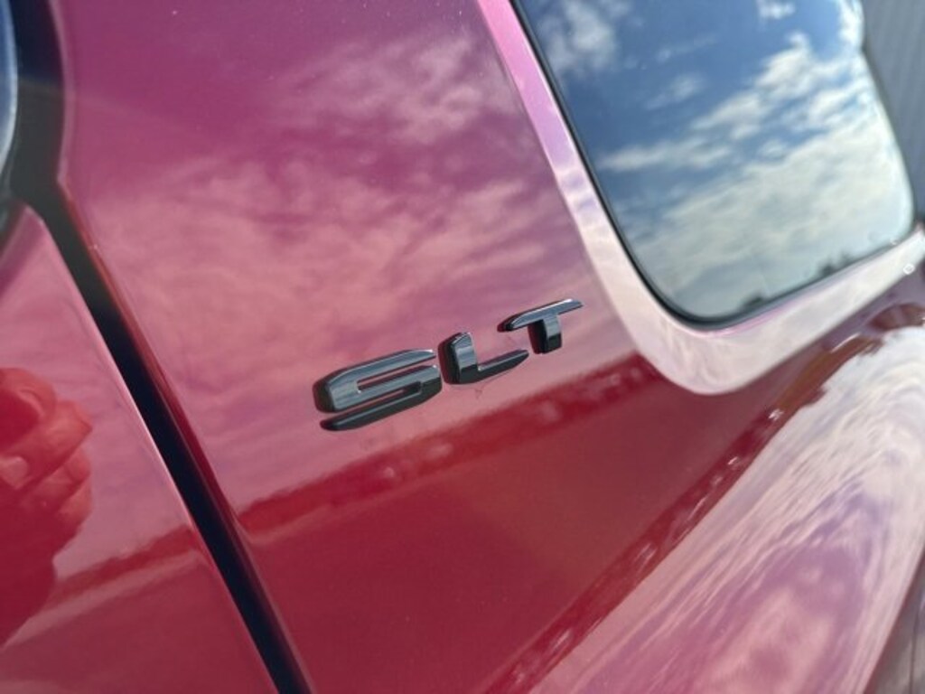 Used 2023 GMC Acadia SLT SUV