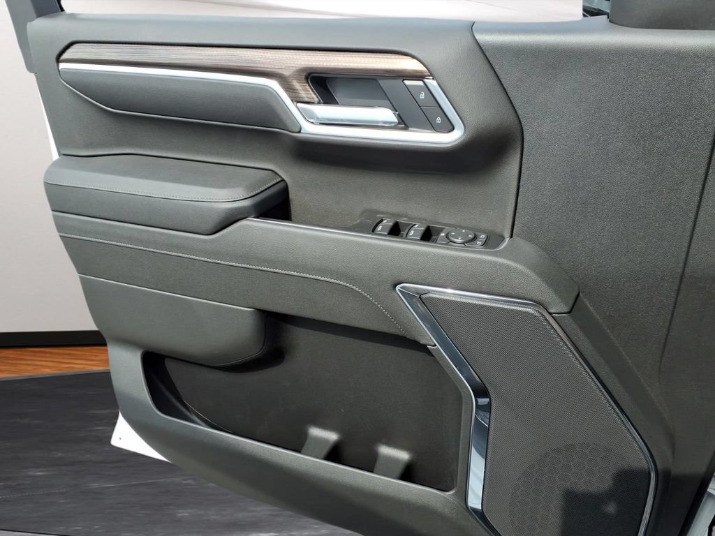 2026 Chevrolet Silverado 1500 RST - Photo 17