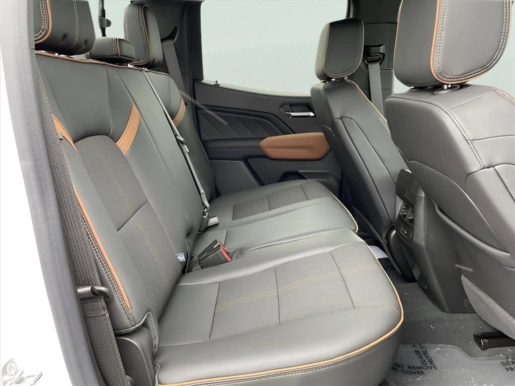 2024 GMC Canyon AT4 - Photo 26