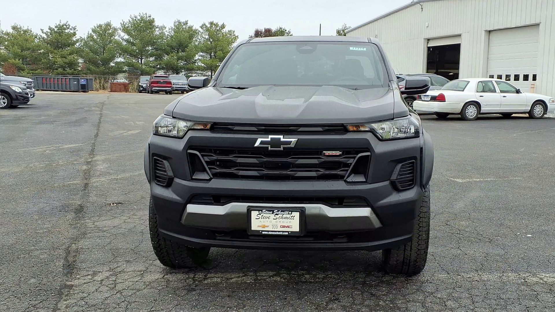 2026 Chevrolet Colorado Trail Boss photo 3