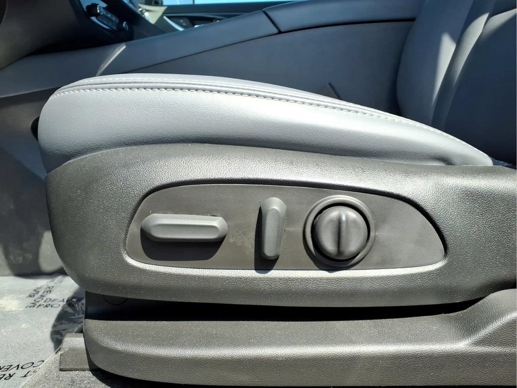 2023 Buick Enclave Essence - Photo 18