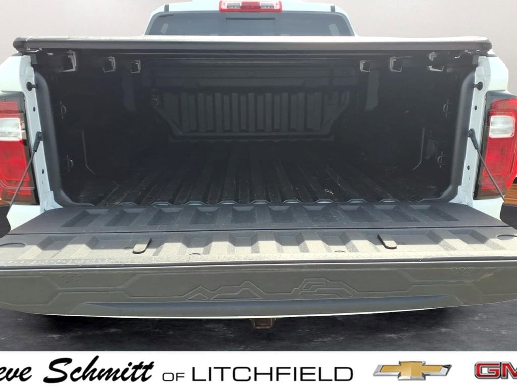 2024 GMC Canyon AT4 - Photo 16