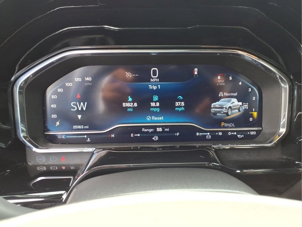 2025 Chevrolet Silverado 1500 LT - Photo 15