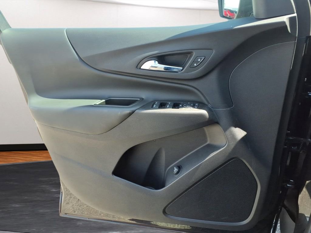 2024 Chevrolet Equinox LT - Photo 20