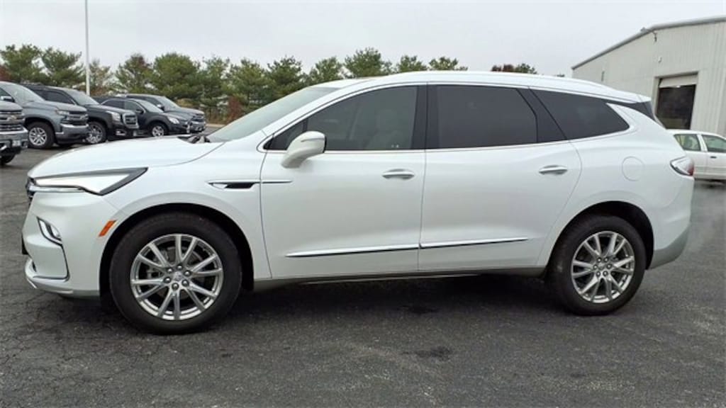 Used 2023 Buick Enclave Essence SUV