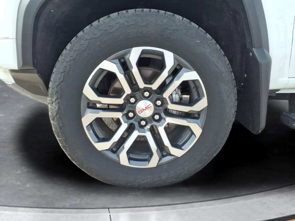 2024 GMC Canyon AT4 - Photo 13