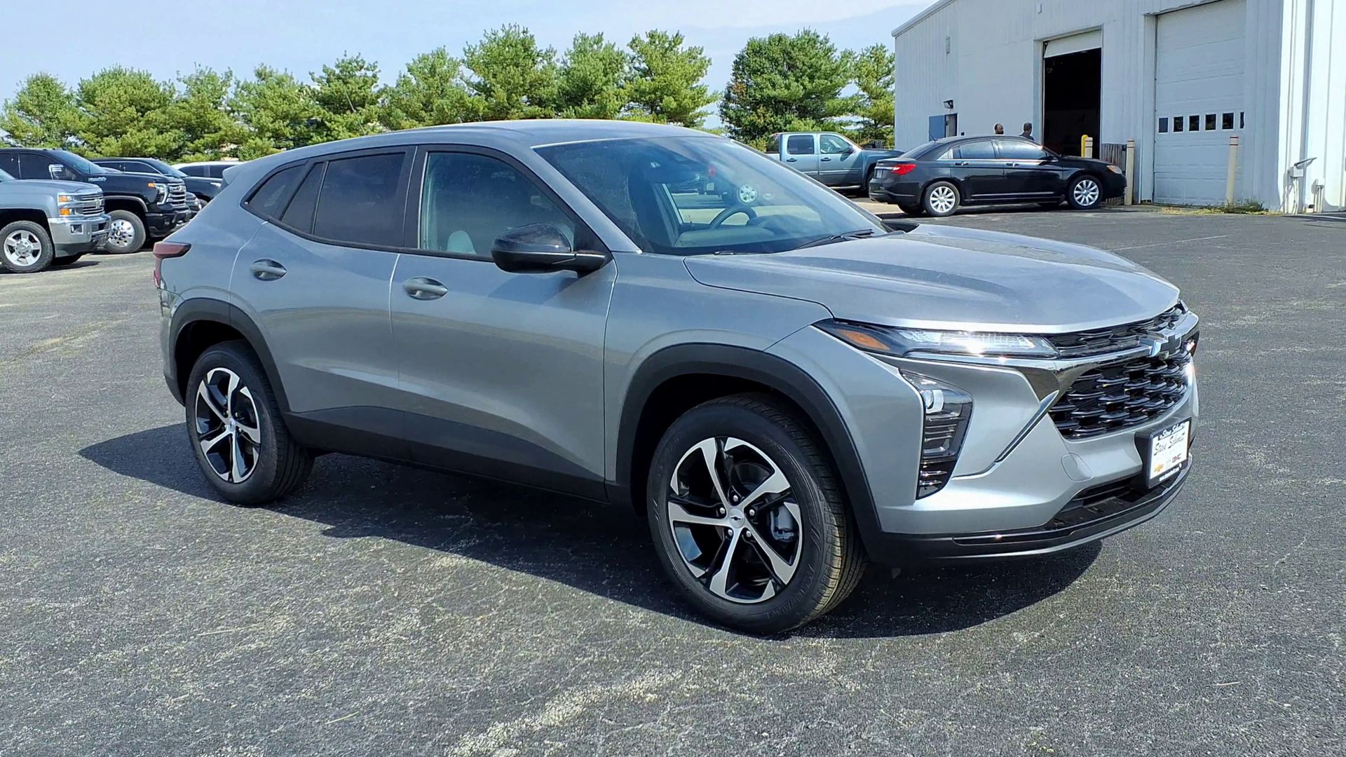 2026 Chevrolet Trax photo 2