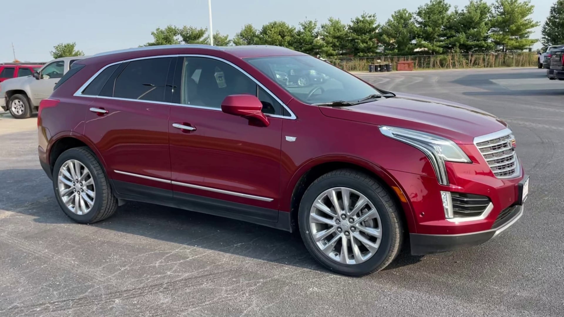 Used 2018 Cadillac XT5 Platinum with VIN 1GYKNGRS4JZ153012 for sale in Litchfield, IL