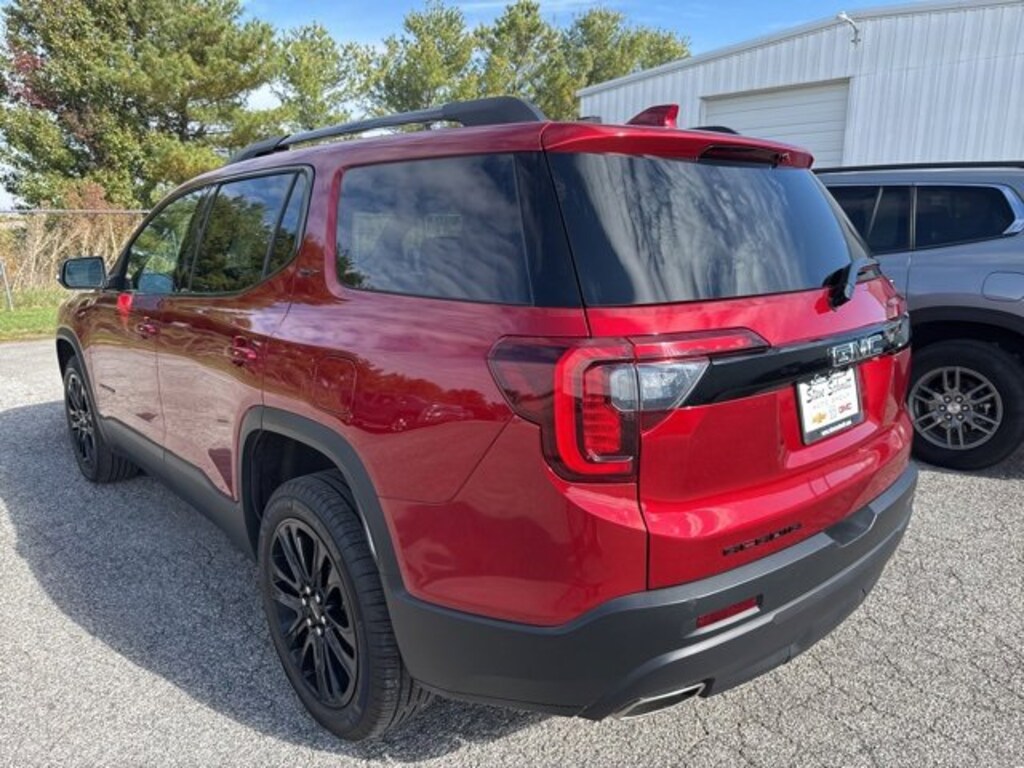 Used 2023 GMC Acadia SLT SUV