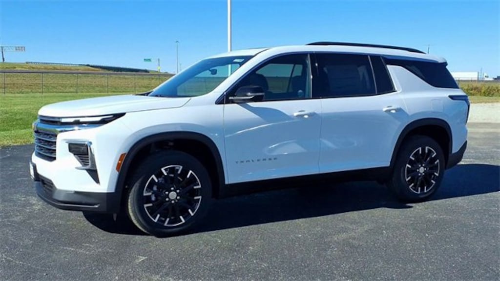 New 2026 Chevrolet Traverse LT SUV