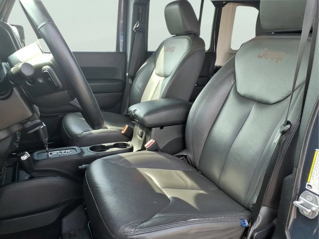 2016 Jeep Wrangler Unlimited Sahara - Photo 17