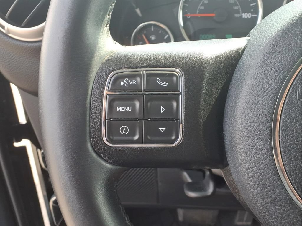 2016 Jeep Wrangler Unlimited Sahara - Photo 12