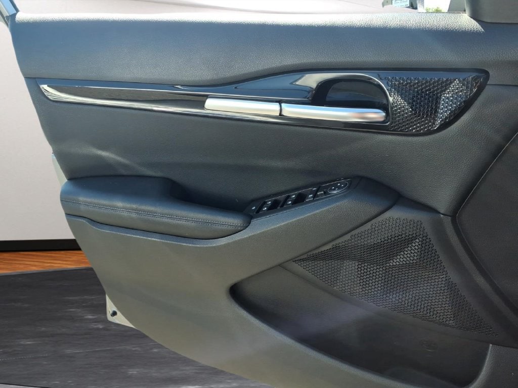 2021 Kia Seltos S - Photo 17