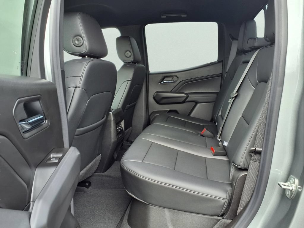 2026 Chevrolet Colorado LT - Photo 18