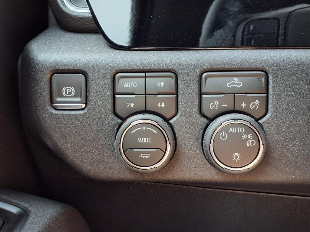 2026 Chevrolet Silverado 1500 LT - Photo 9