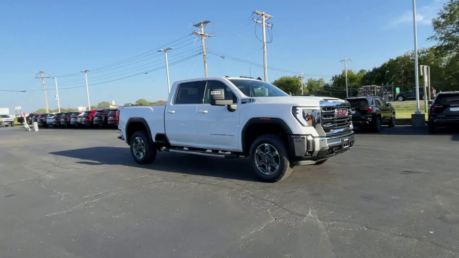 2026 Gmc Sierra 2500 HD SLE photo 2